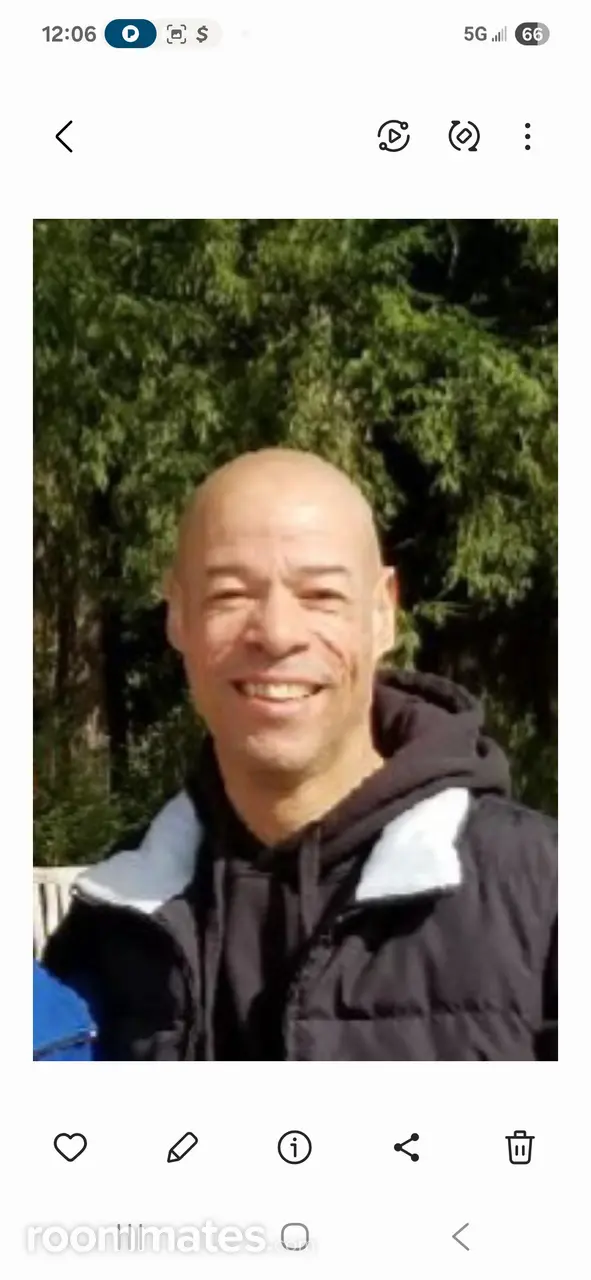 Profile photo 1 of 1