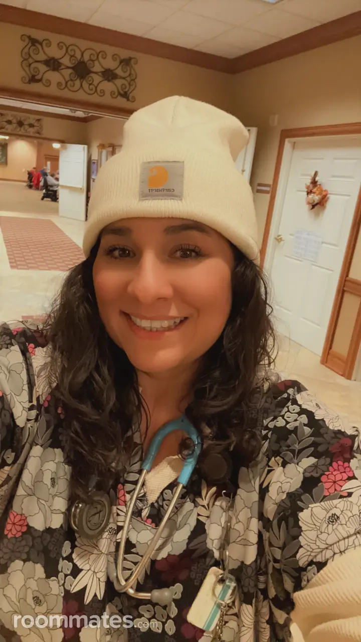 Profile photo 1 of 1