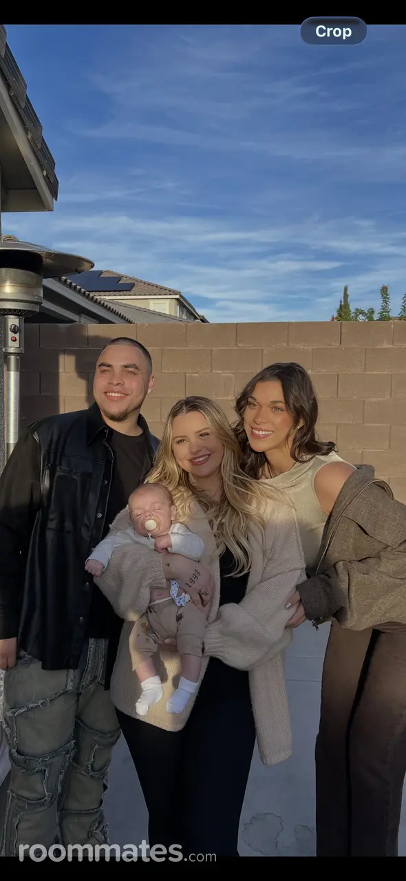 Profile photo 6 of 6