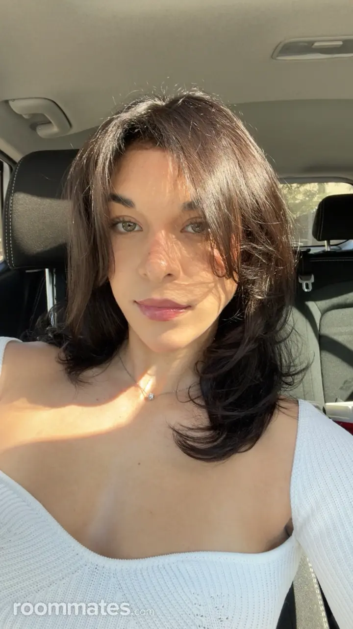 Profile photo 1 of 6