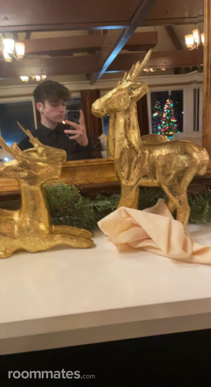 Profile photo 1 of 5