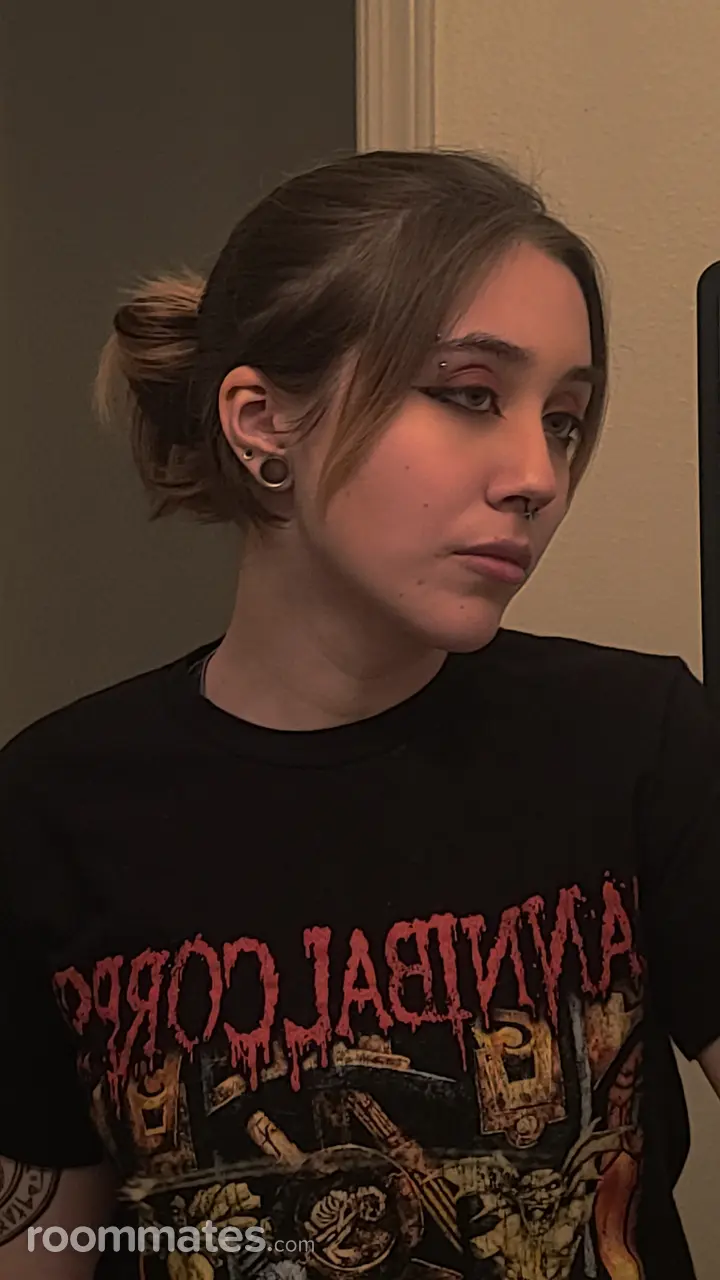 Profile photo 1 of 1