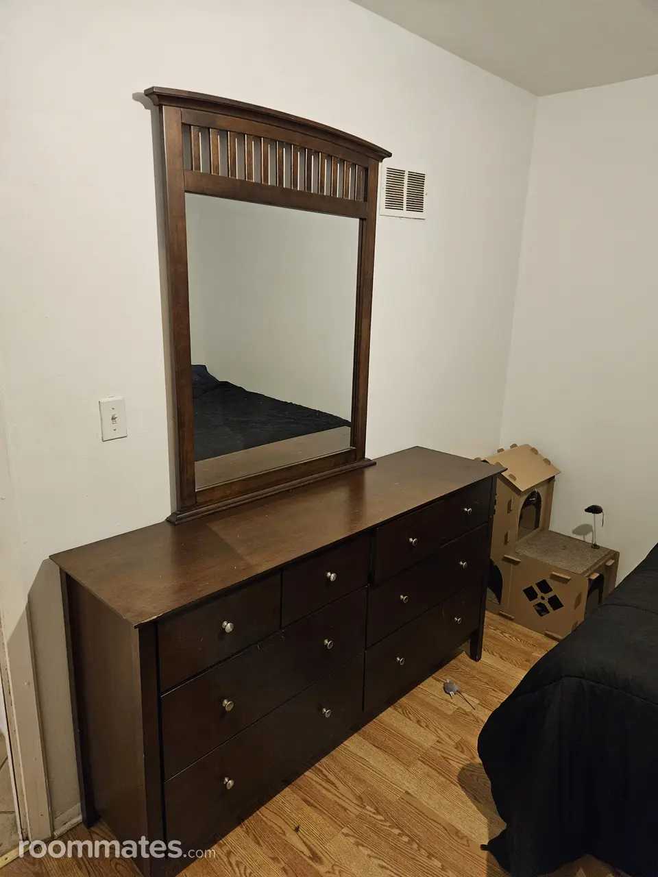 Profile photo 1 of 7