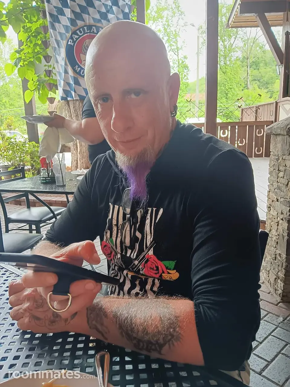 Profile photo 1 of 1