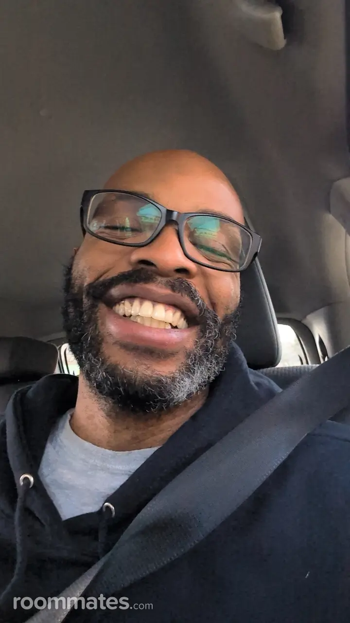 Profile photo 1 of 1