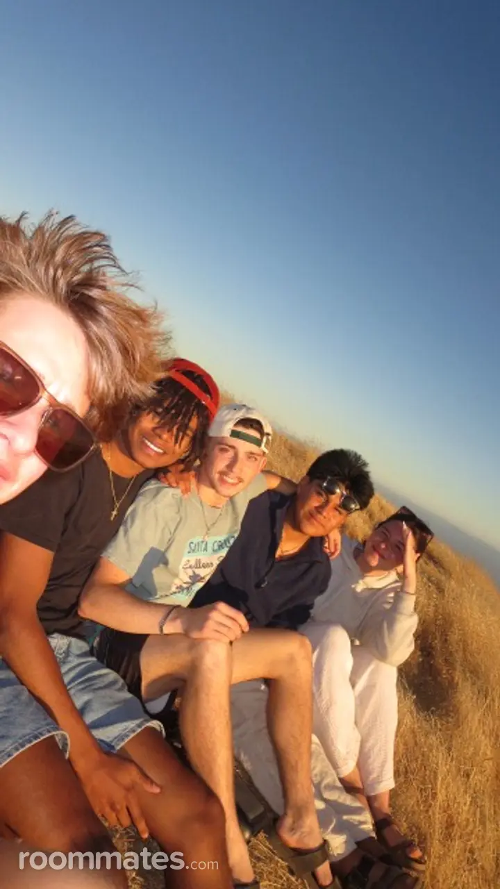 Profile photo 3 of 6