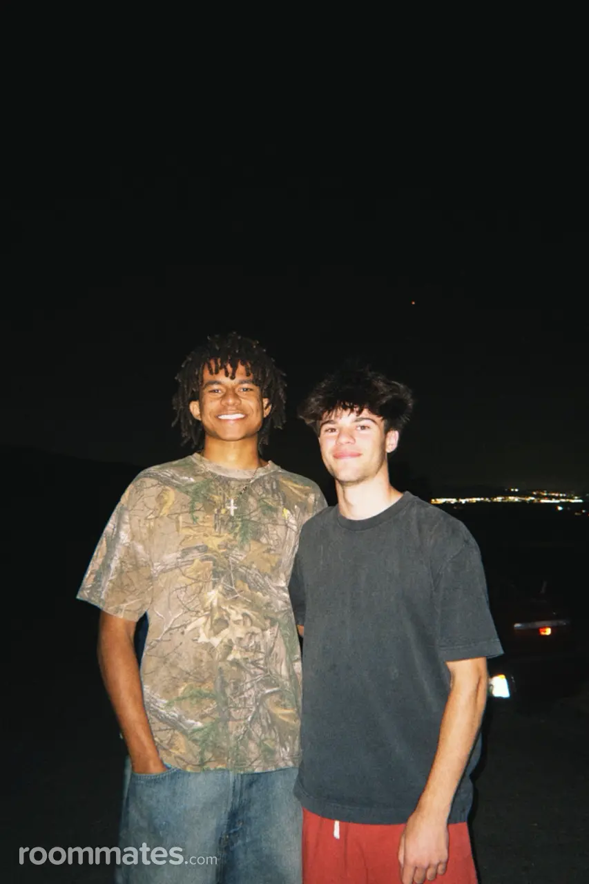 Profile photo 1 of 6