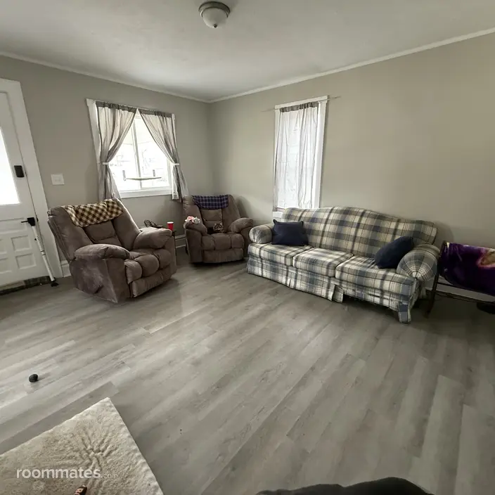 Room for rent in Huntington, IN $800, house