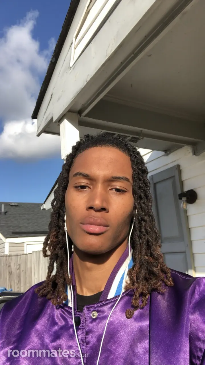 Profile photo 1 of 1