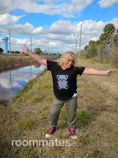 Roommate looking Vero Beach, FL, $1100