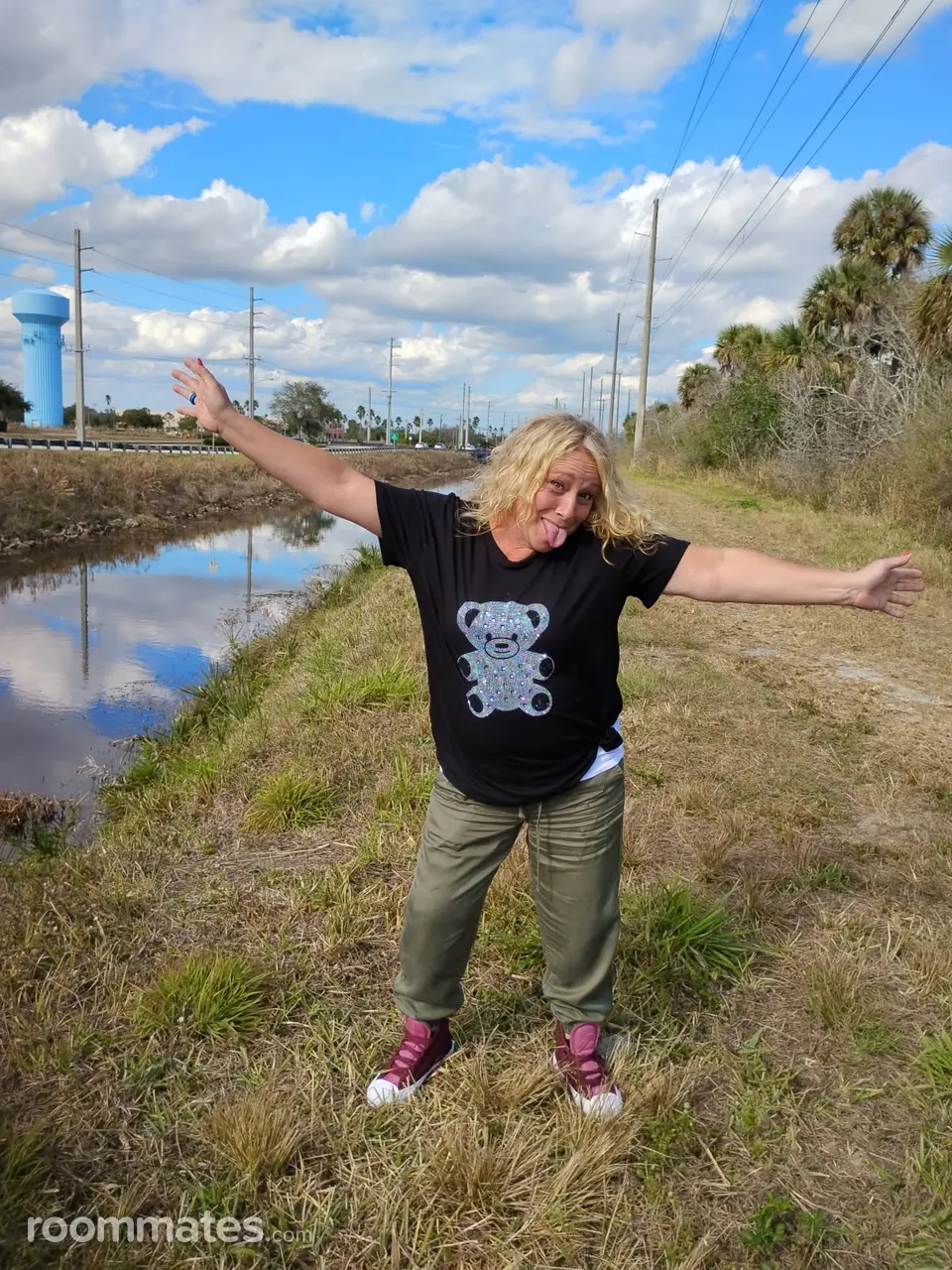 Profile photo 1 of 1