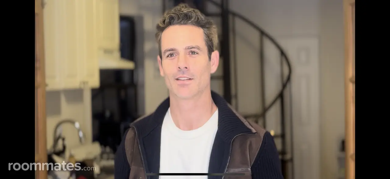 Profile photo 11 of 11