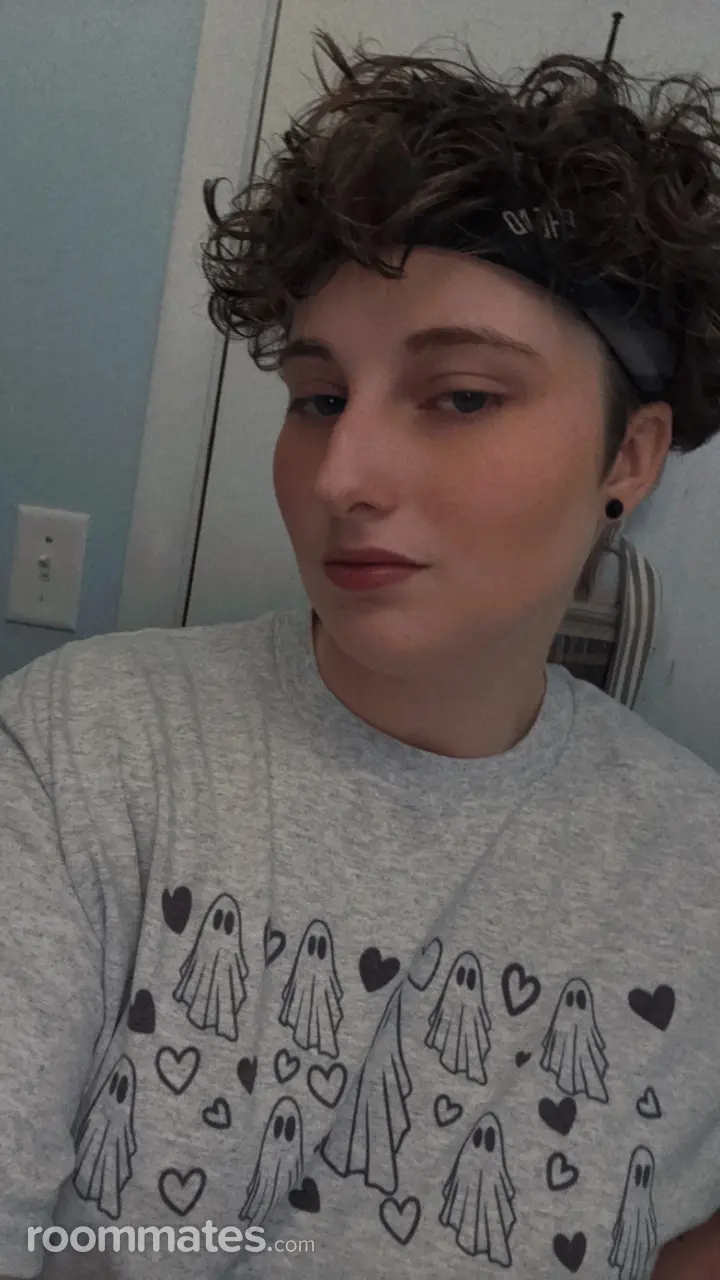 Profile photo 1 of 5