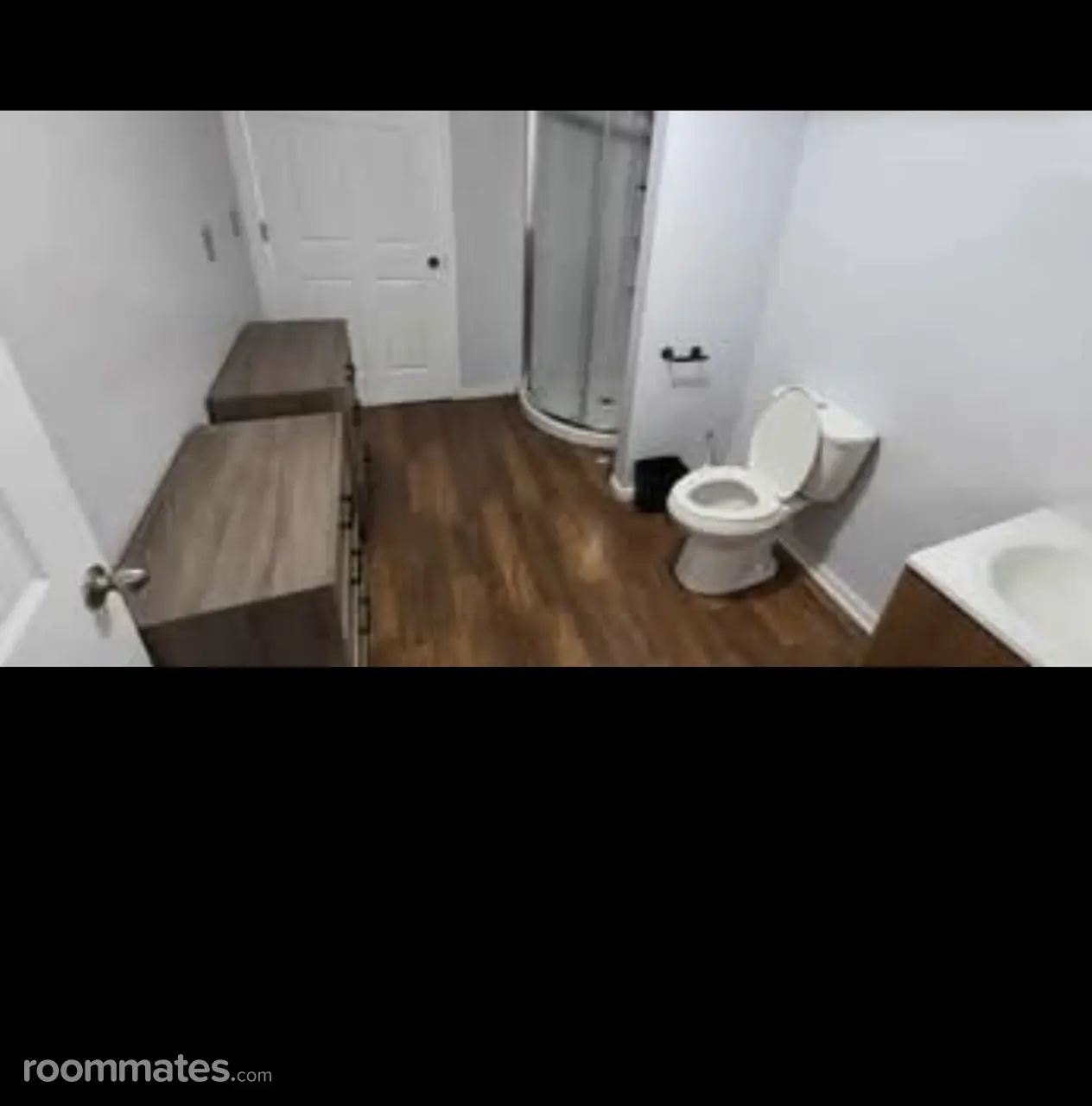 Profile photo 1 of 10