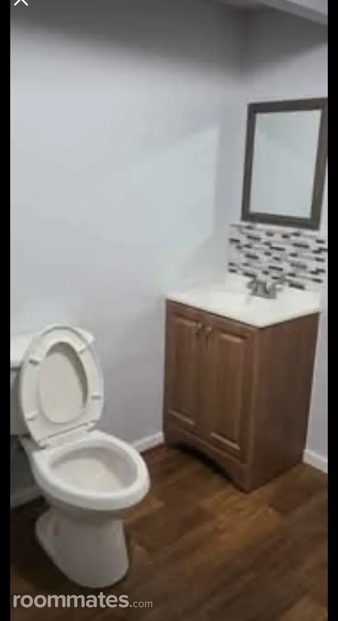 Profile photo 5 of 10