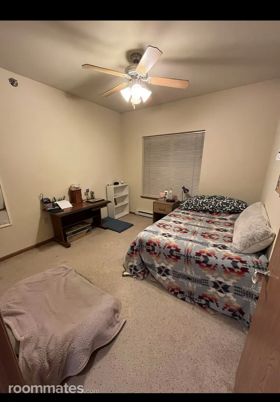 Profile photo 4 of 7