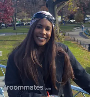 Roommate looking Honolulu, HI, $900