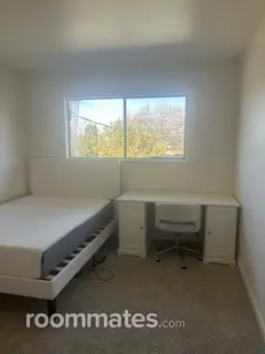 Room for rent in Folsom, CA $825, house