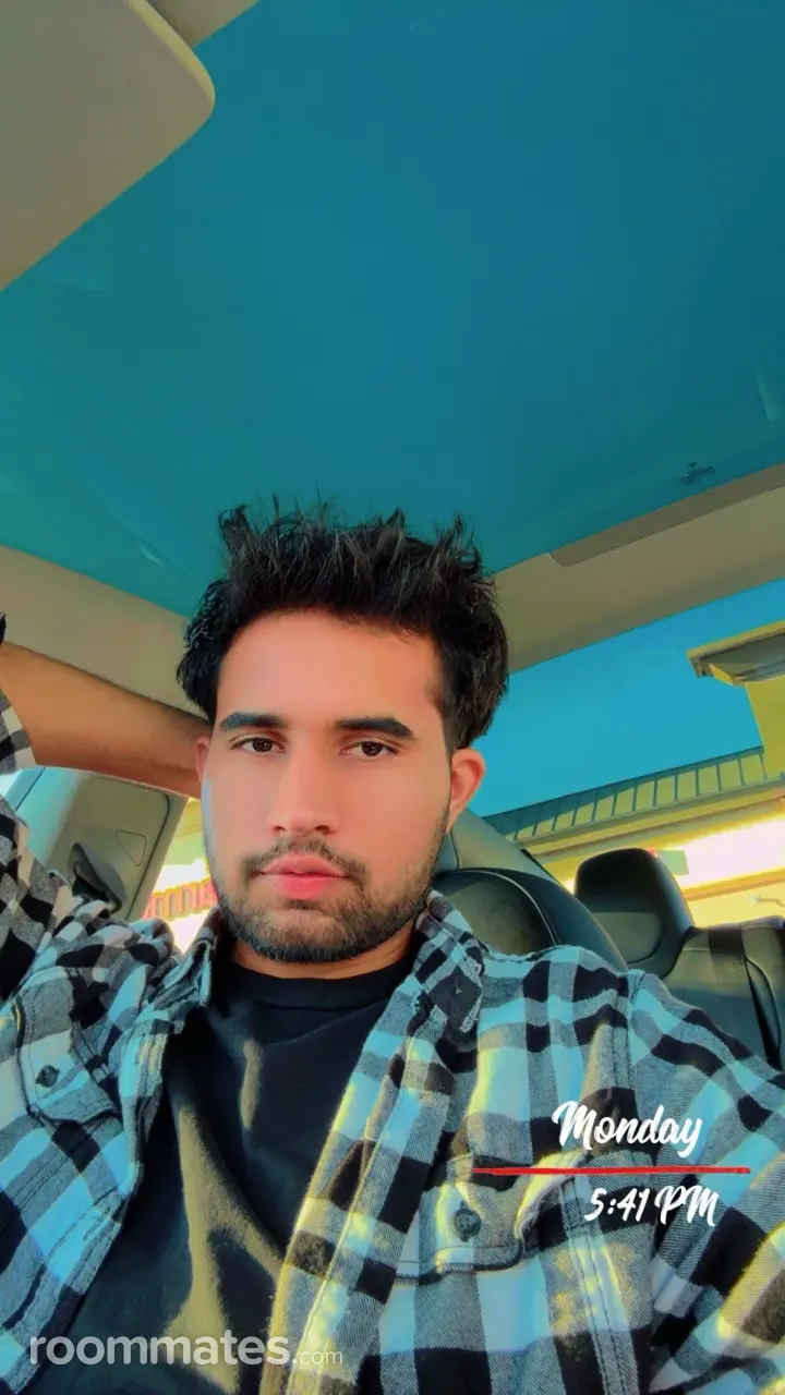 Profile photo 1 of 1