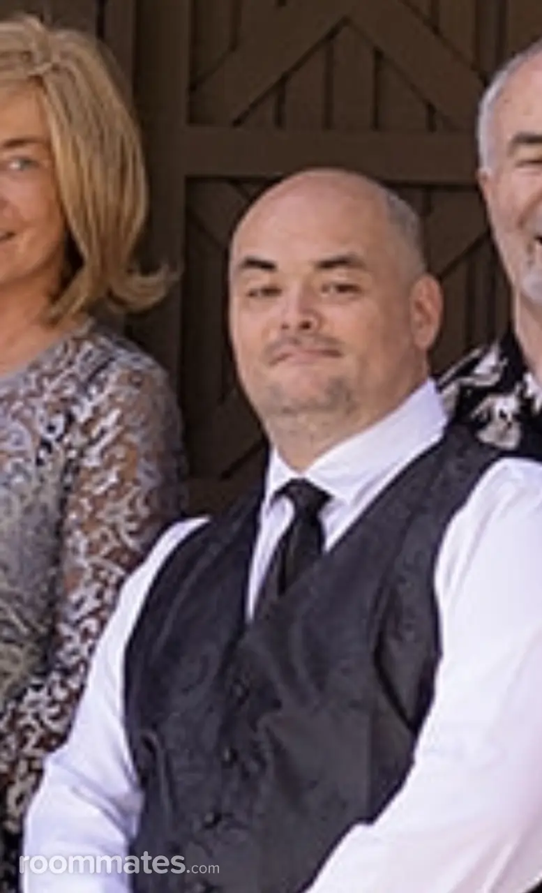 Profile photo 1 of 1