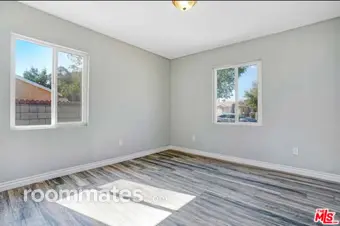 Room for rent in San Bernardino, CA $1100, house