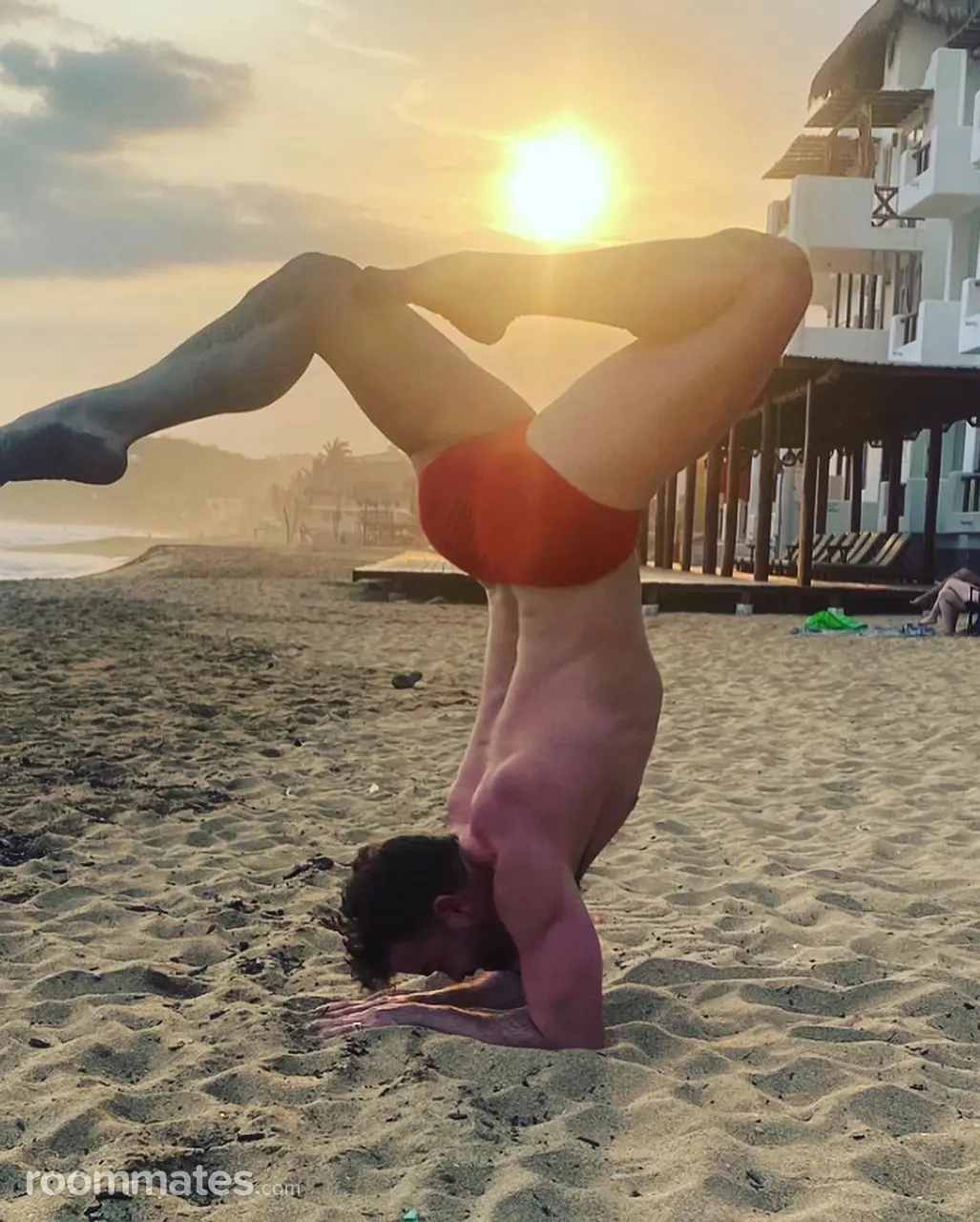 Profile photo 8 of 14