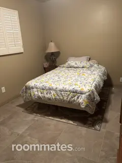 Room for rent in Tucson, AZ $800, house