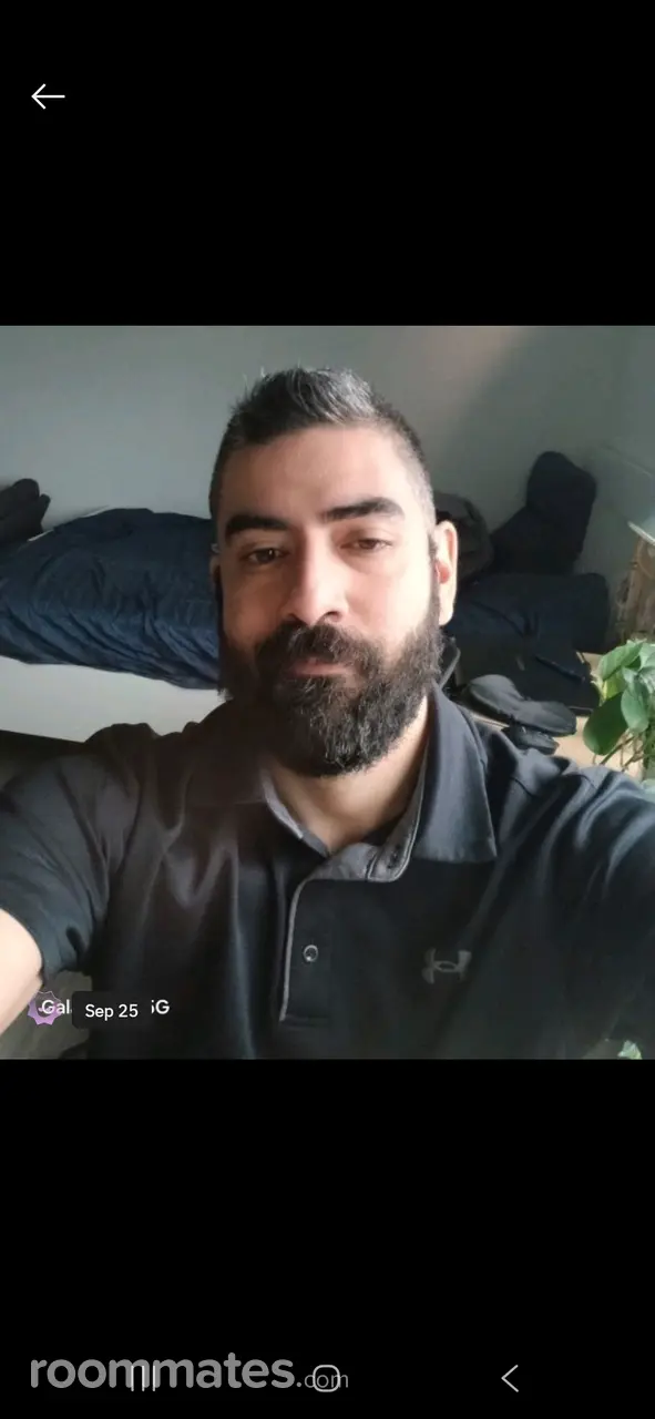 Profile photo 1 of 1