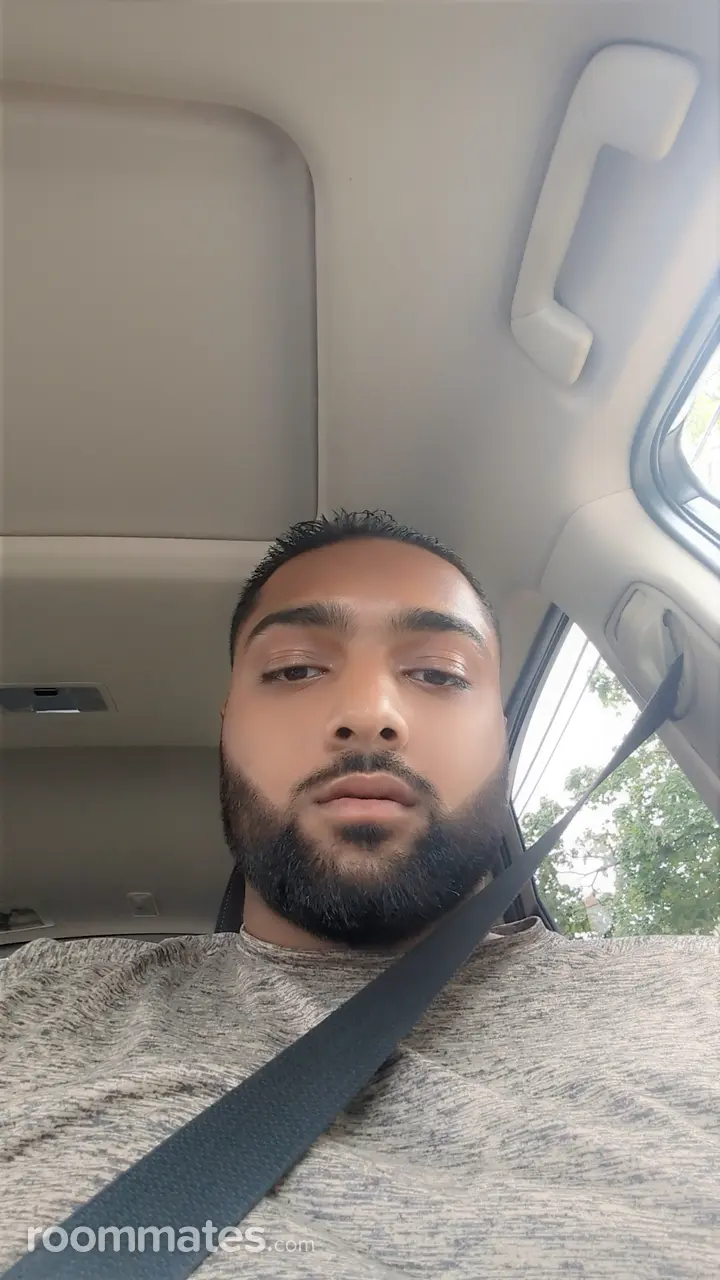 Profile photo 1 of 1