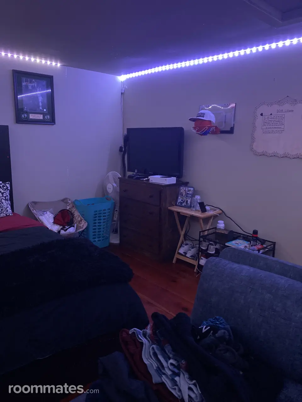 Profile photo 3 of 4