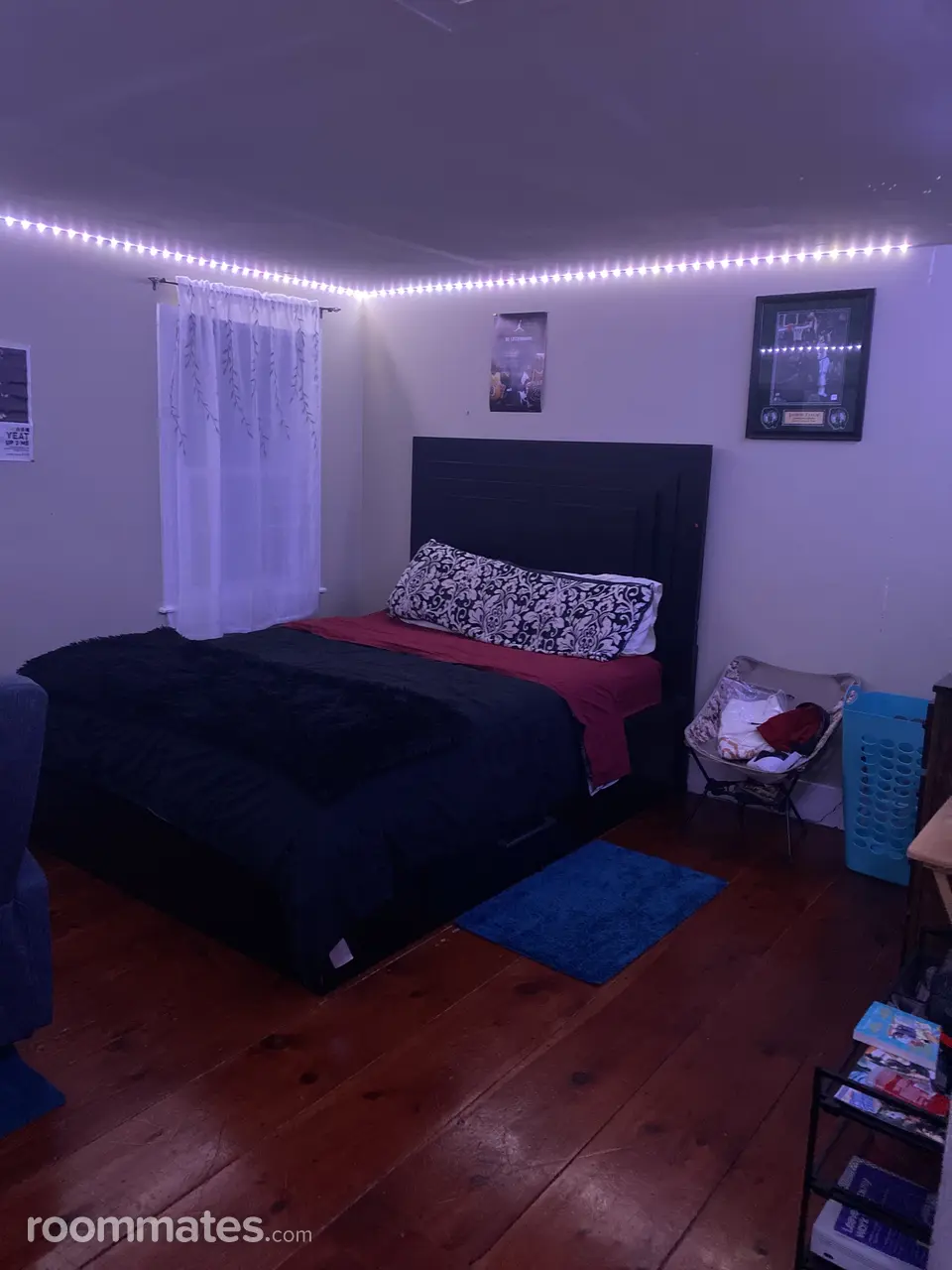 Profile photo 1 of 4