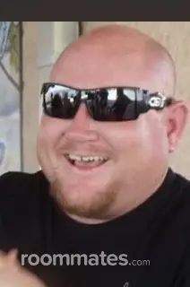 Roommate looking Bakersfield, CA, $1100