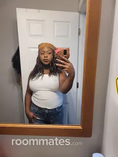 Roommate looking Dekalb, IL, $900