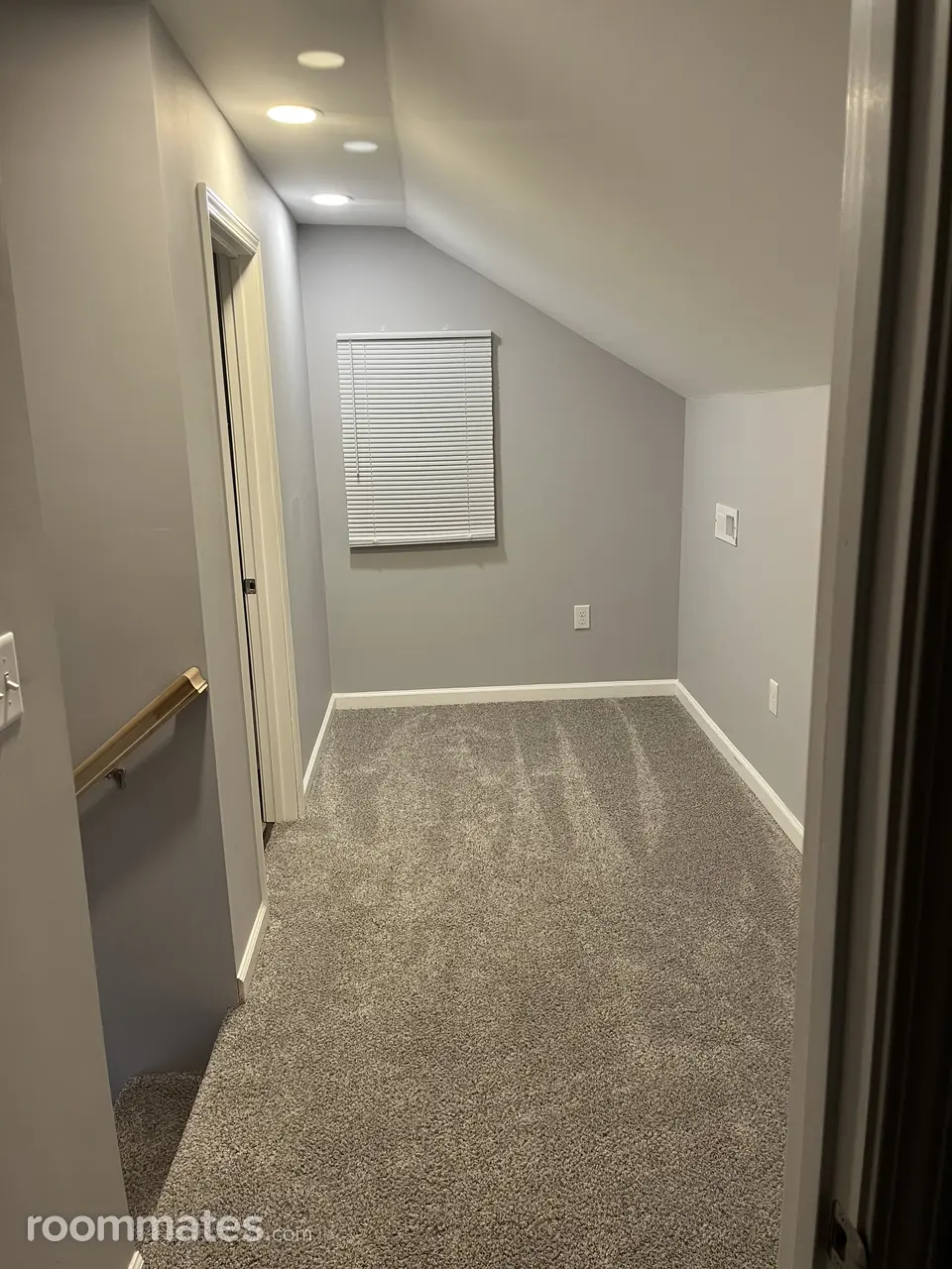 Profile photo 8 of 11