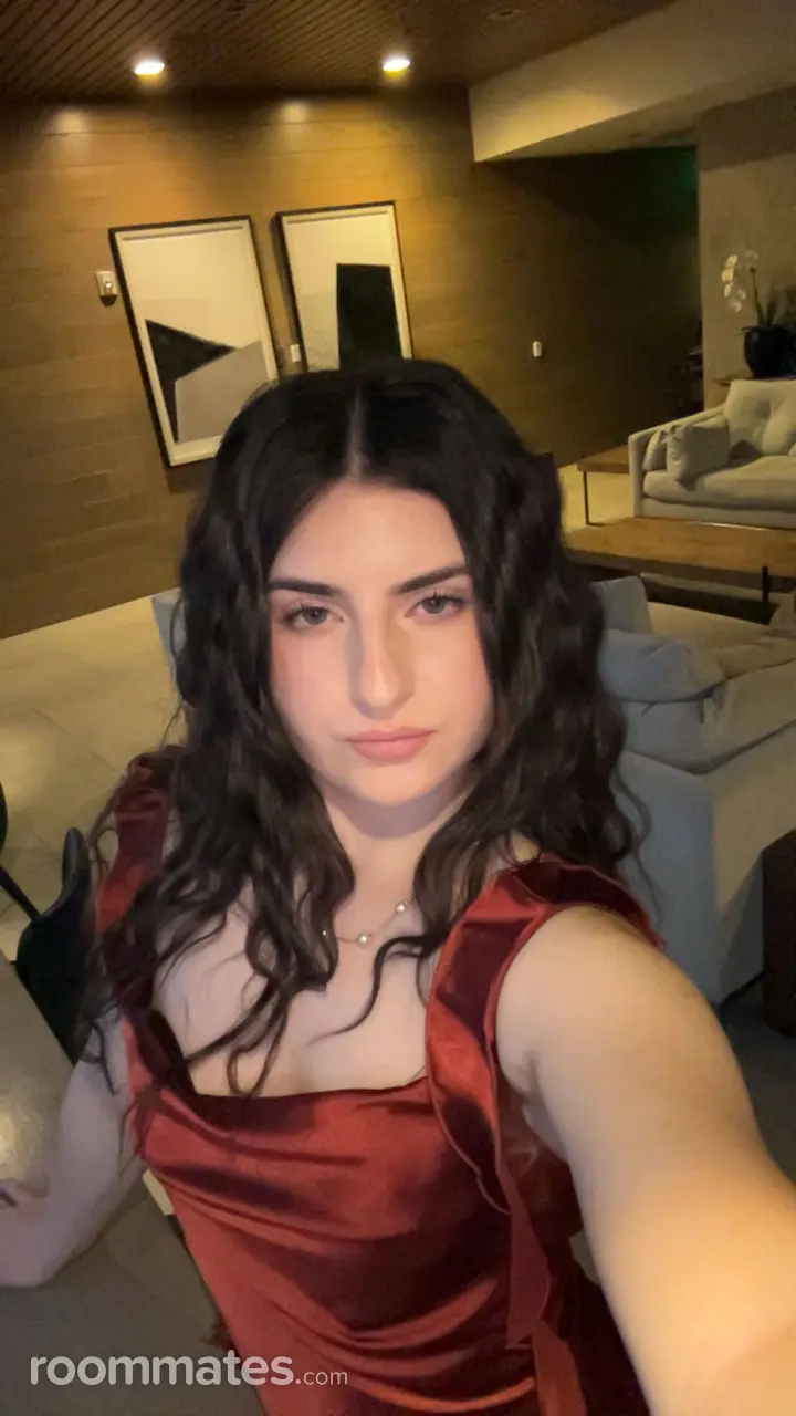 Profile photo 1 of 1