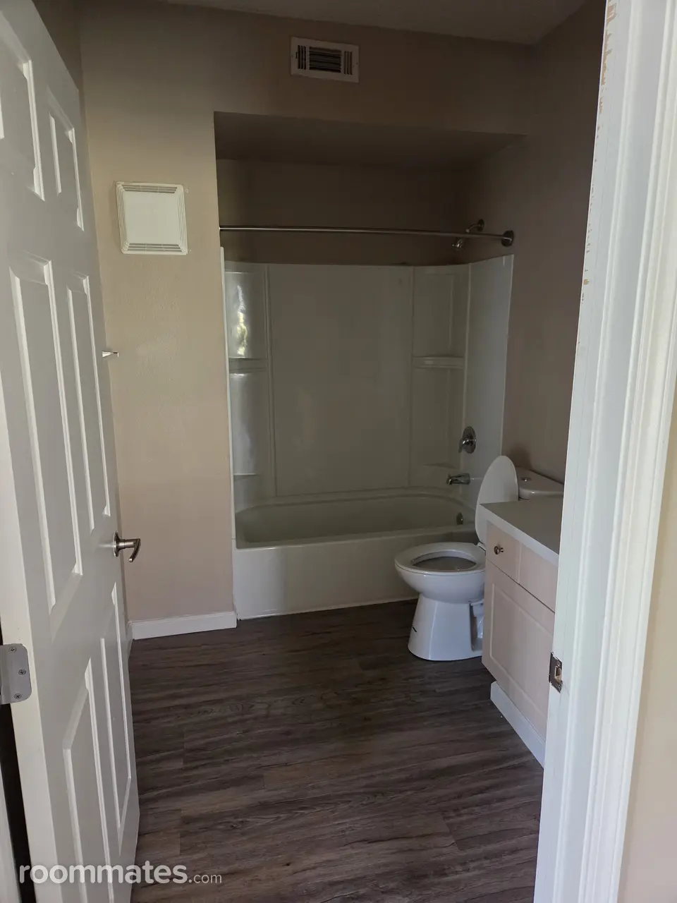 Profile photo 2 of 6