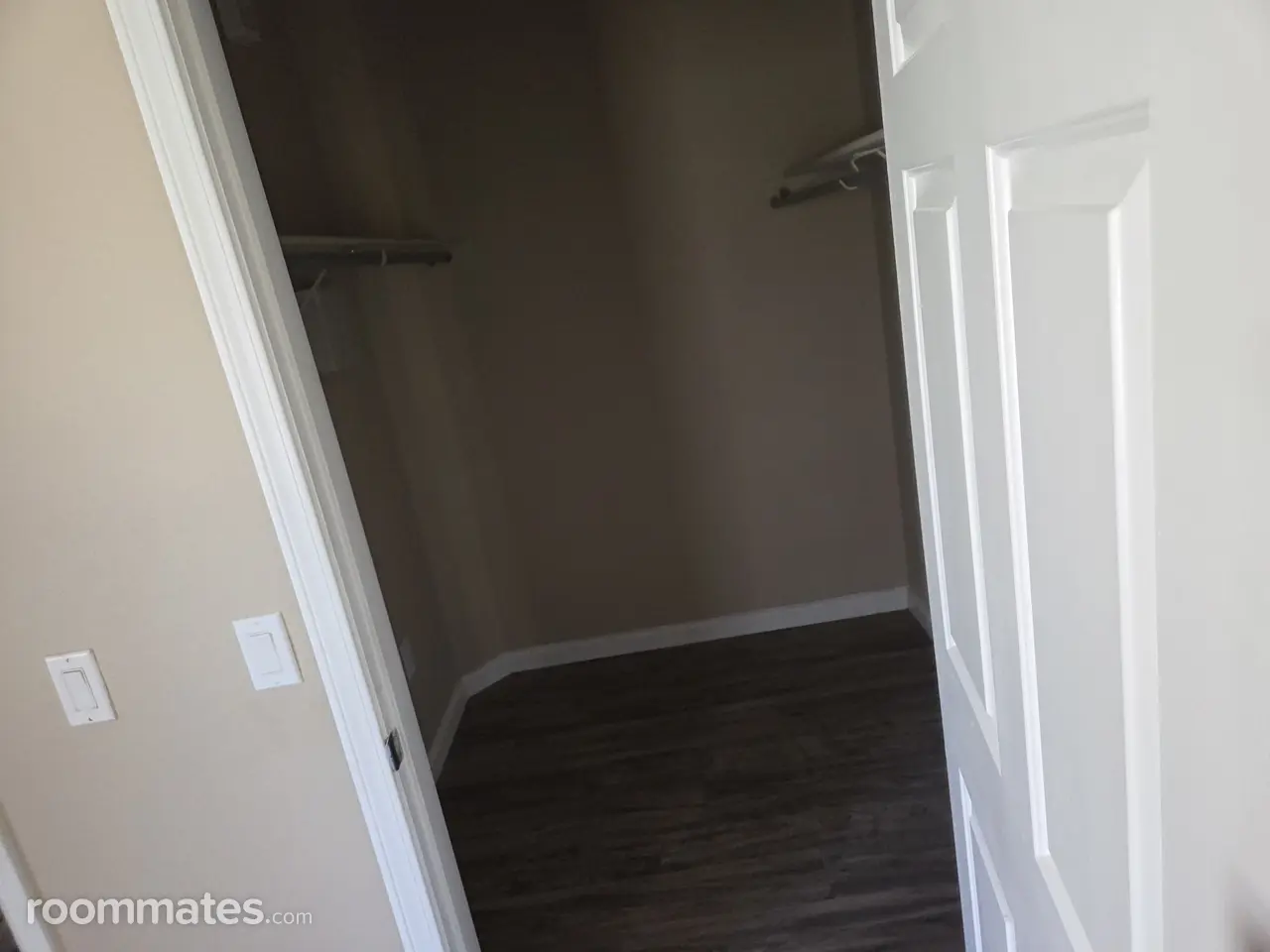 Profile photo 3 of 6