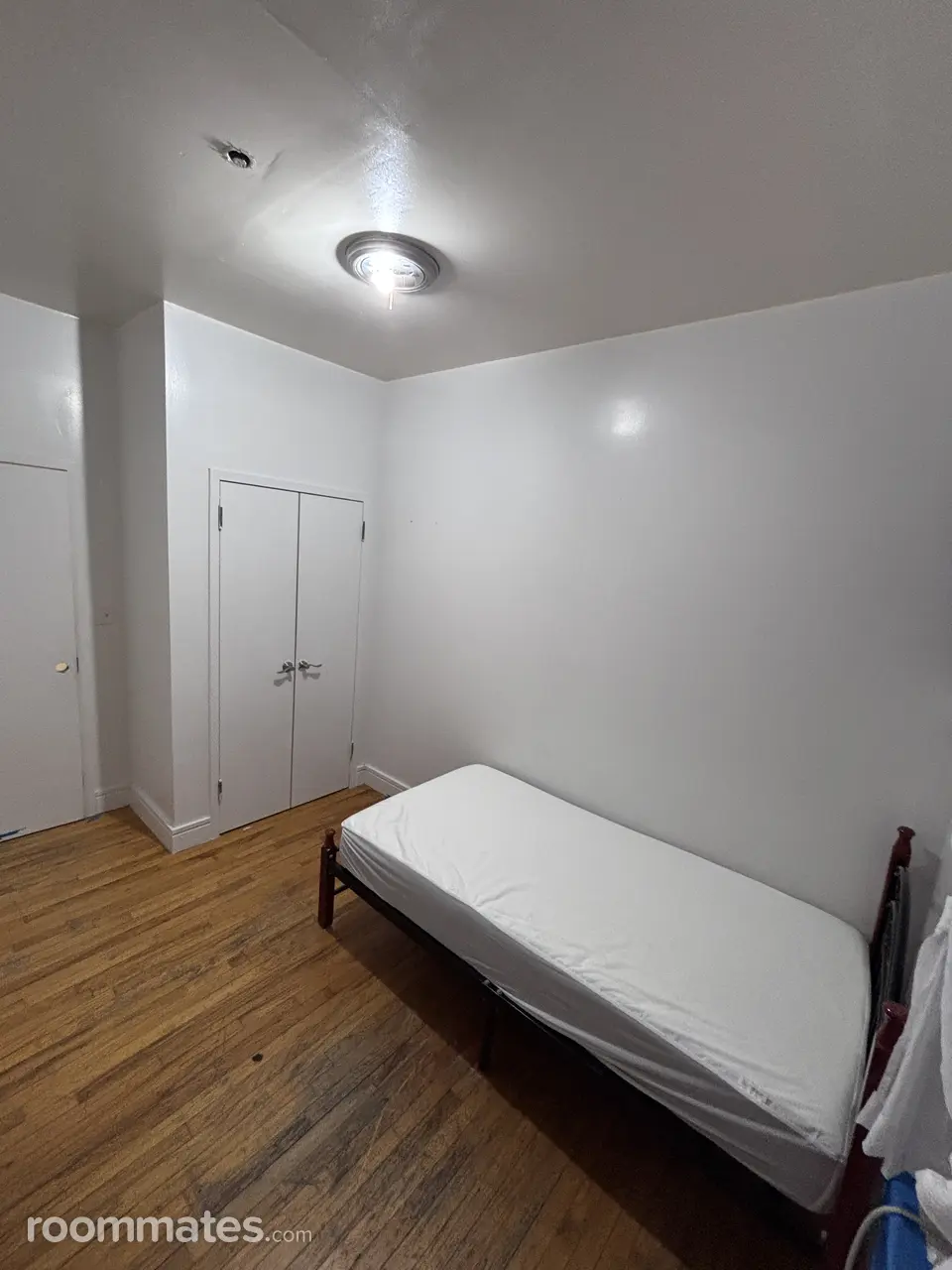 Profile photo 3 of 6