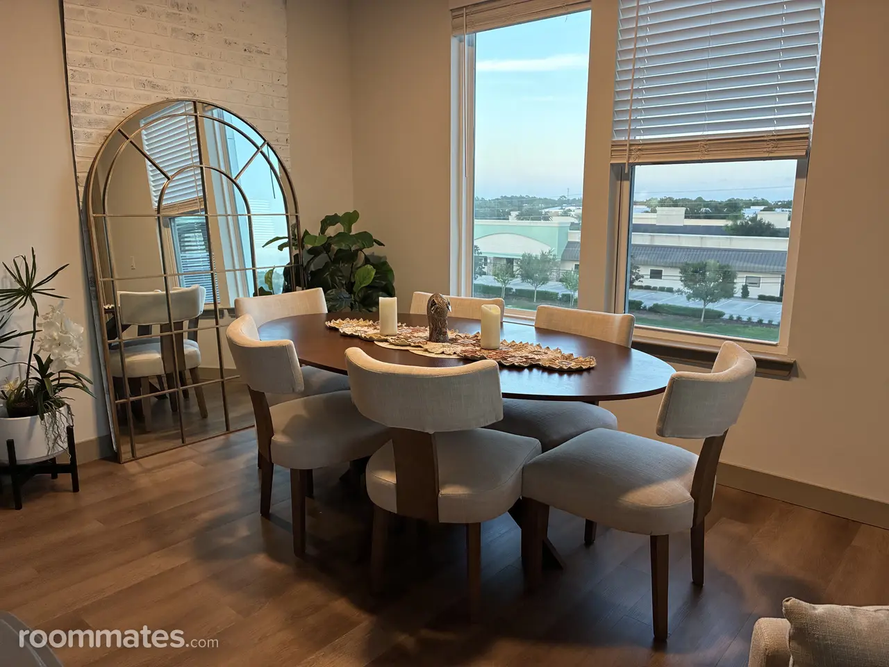 Profile photo 7 of 11