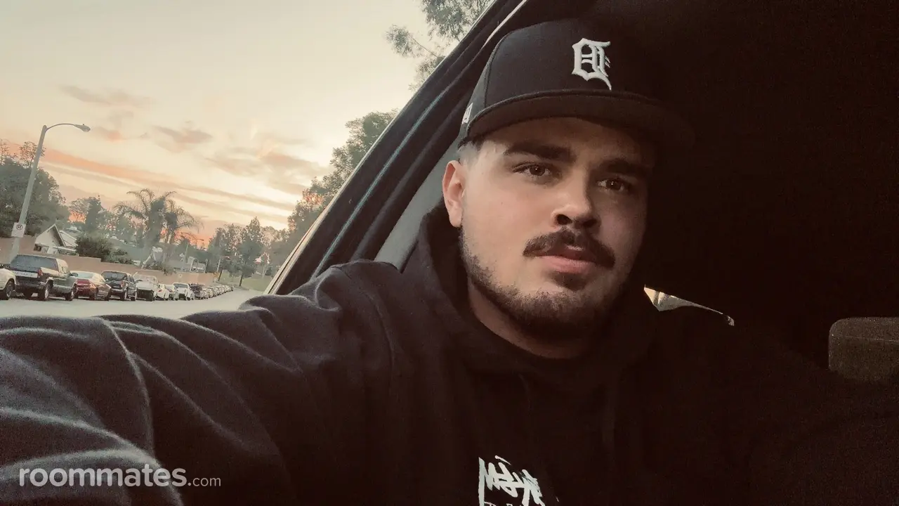 Profile photo 1 of 1