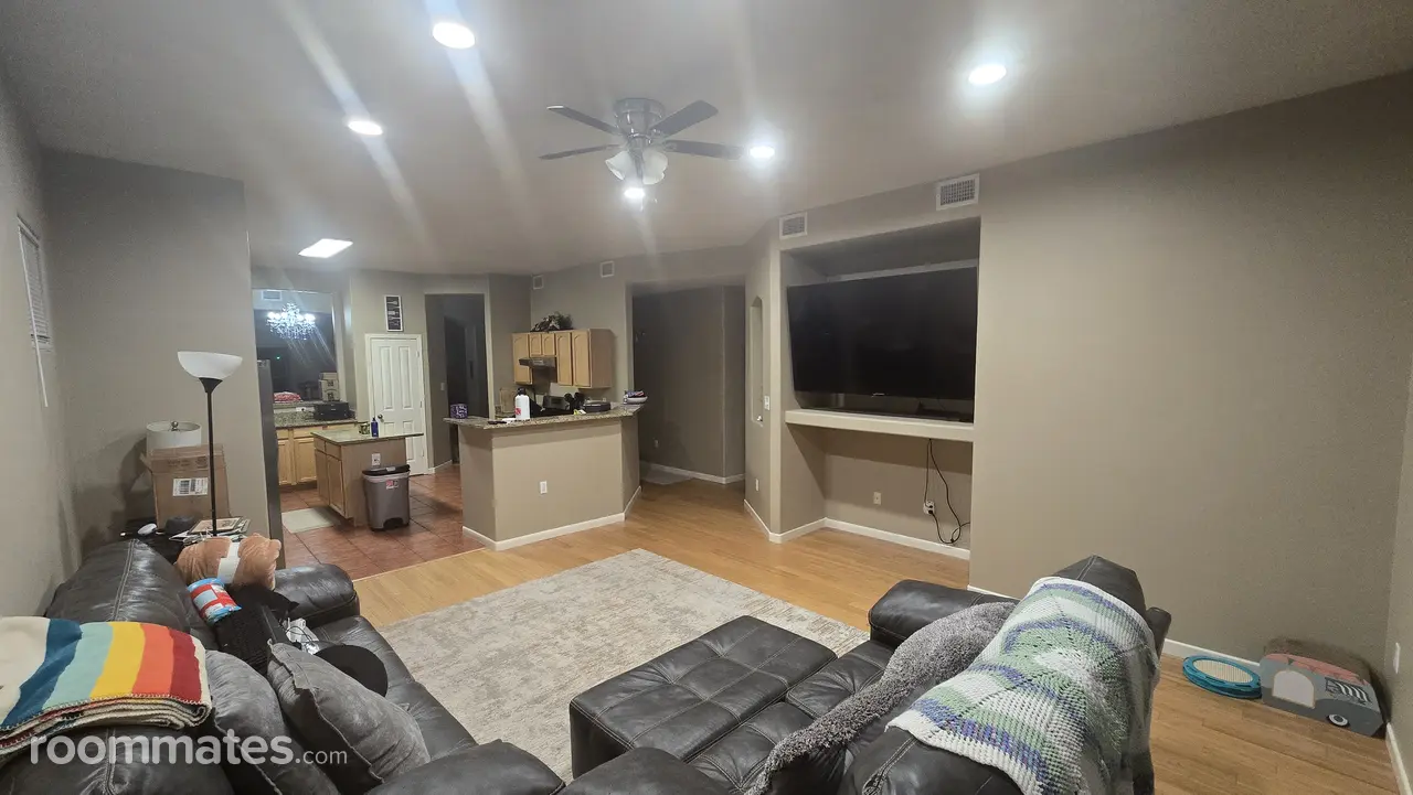 Profile photo 3 of 6