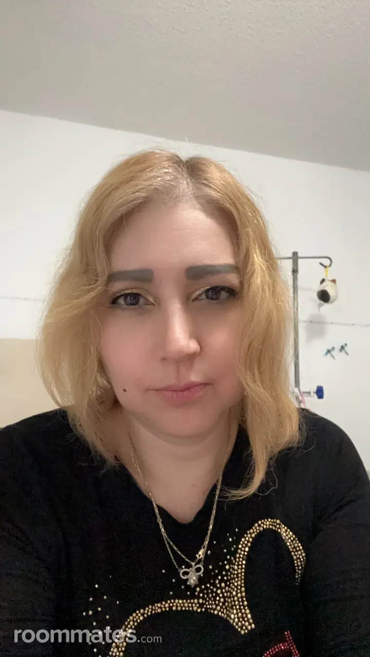 Profile photo 4 of 4