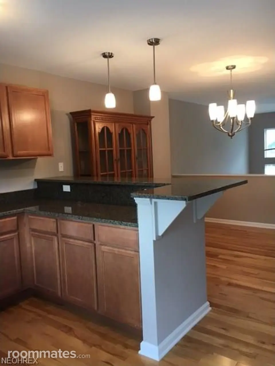 Profile photo 4 of 10