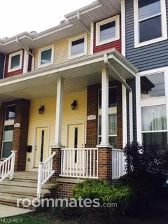 Room for rent in Cleveland, OH $1000, townhouse
