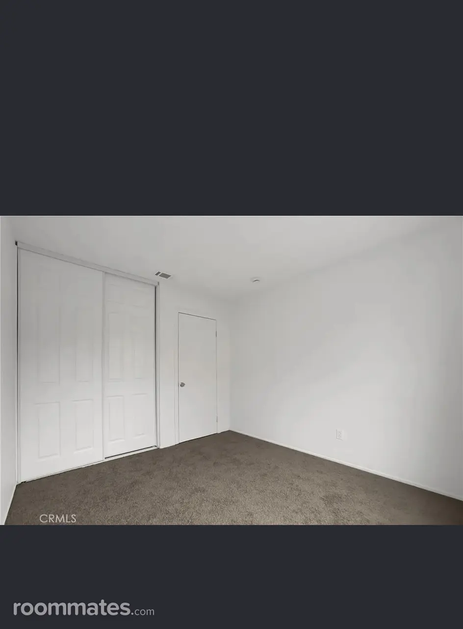 Profile photo 2 of 4