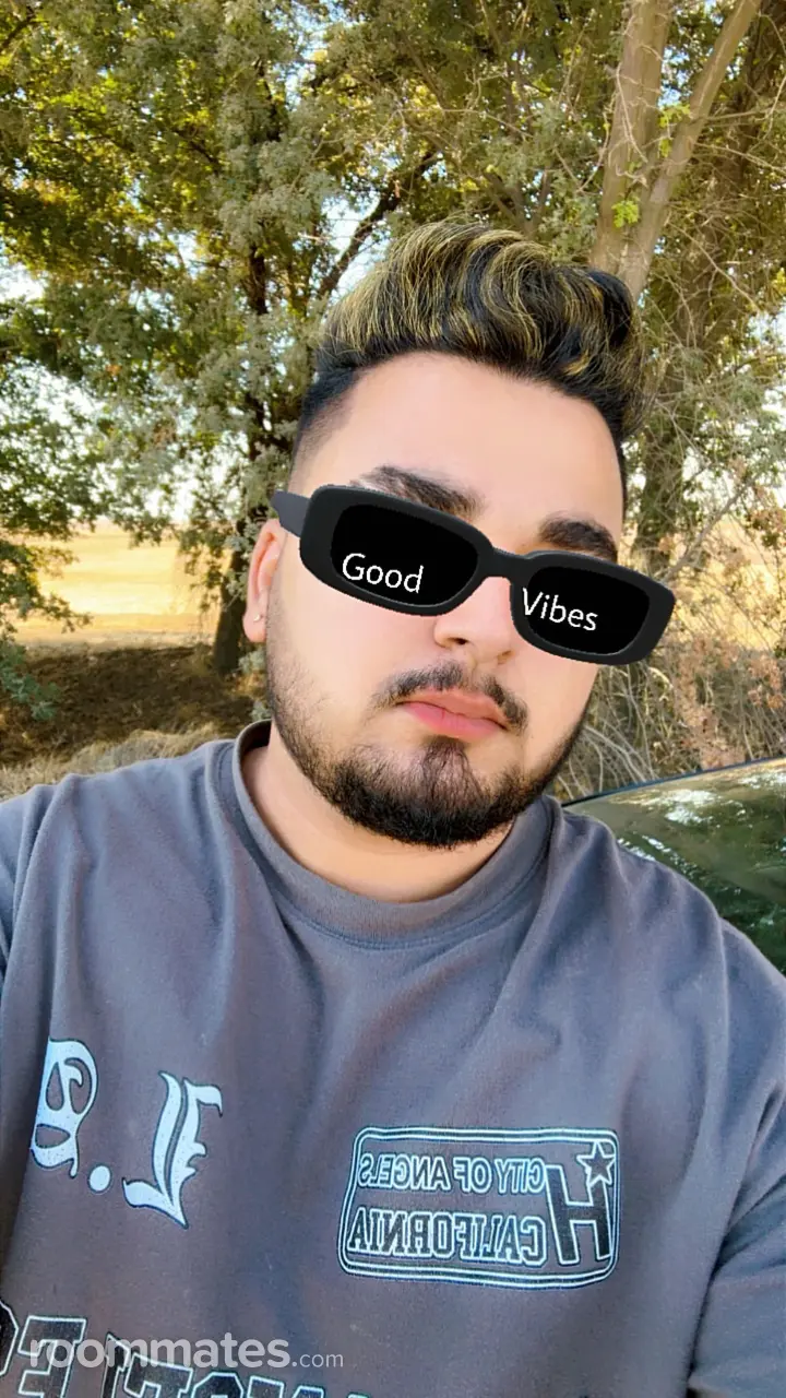 Profile photo 1 of 1