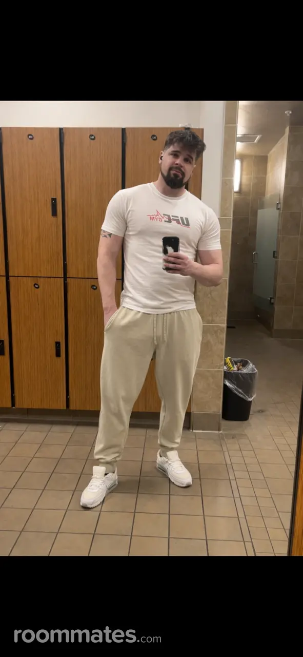 Profile photo 1 of 7