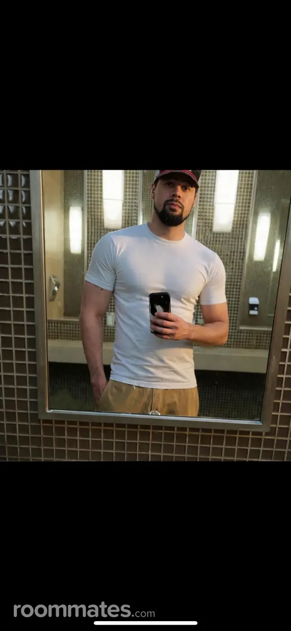 Profile photo 3 of 7