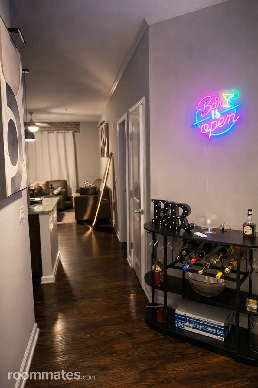 Profile photo 7 of 8