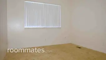 Room for rent in Lansing, MI $438, townhouse